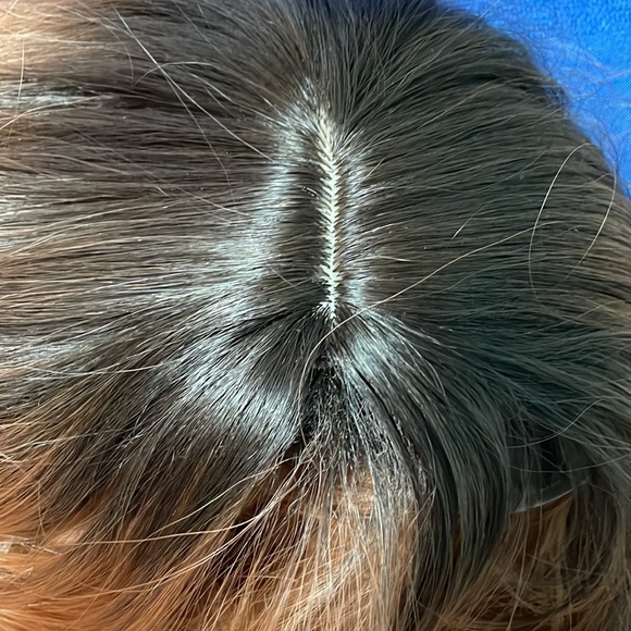 Ombré synthetic wig 24” - Picture 8 of 10